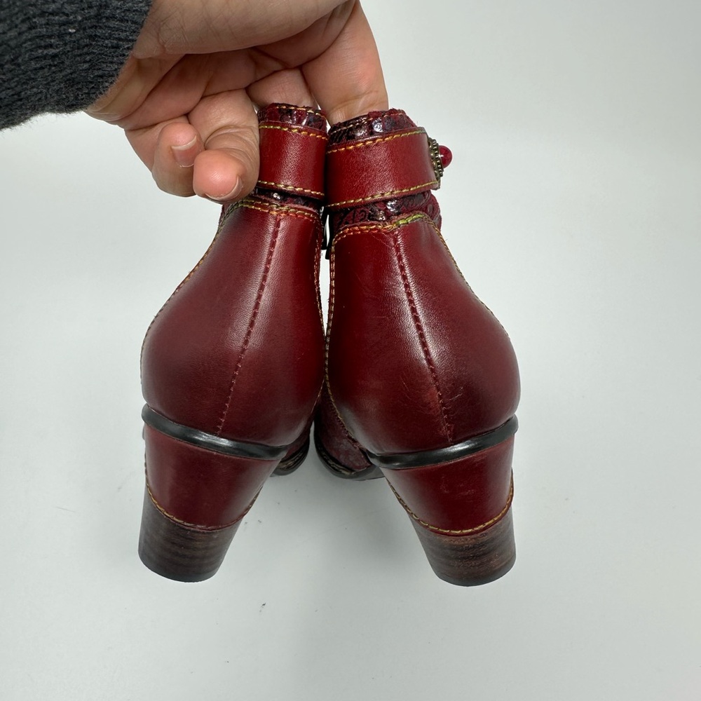 L'Artiste by Spring Step Women's So Cute Red Suede Ankle Boots New - Picture 7 of 14